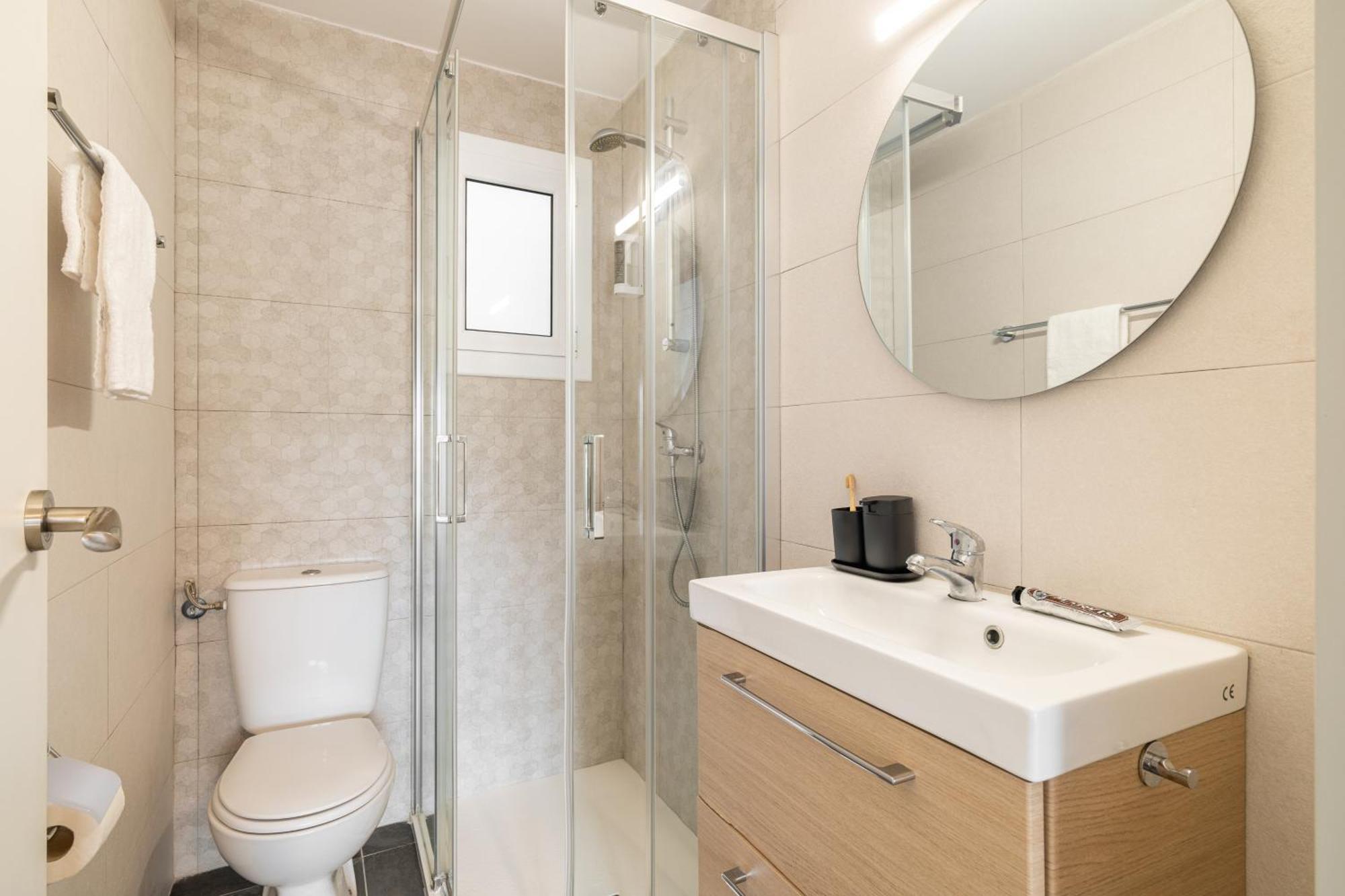 Collblanc Apartment By Olala Homes L'Hospitalet de Llobregat Luaran gambar